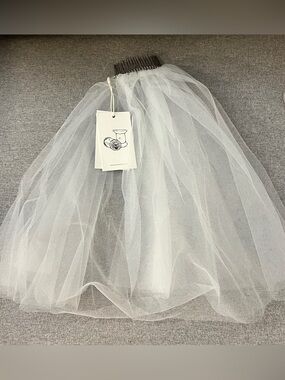 Bridal Veil with Comb - White Tulle